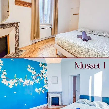 Deux Hebergements A Proximite Pour Un Groupe De 12 Personnes * Clermont-Ferrand